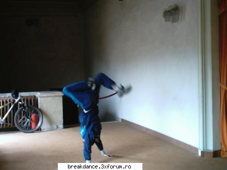 TolvaY Crew - Lil` Pety in actiune cu un halow - Trupe