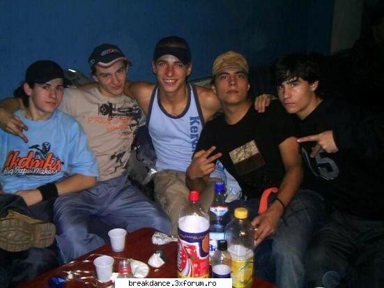 Trupa Connection Crew - Tot noi la balaul bobocilor. =D - Trupe