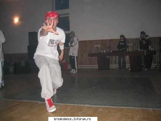 peste 2 ani cand vin acasa.......... - multumesc o sa bem cand vin acasa............. si - Bboyin` Chat
