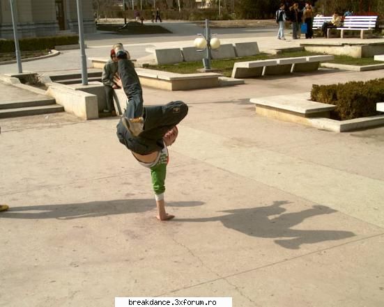 super style crew - fieni - mey bboys..interesanta formula,dar nick-uri cam - Trupe